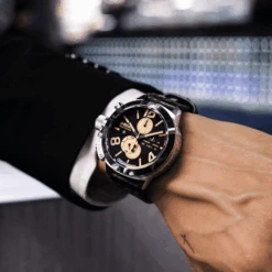 U-Boat Men's Watch Classico Tungsteno CAS1 Chronograph Black Beige 9567 -Clock More Than Watches 9567 indossato