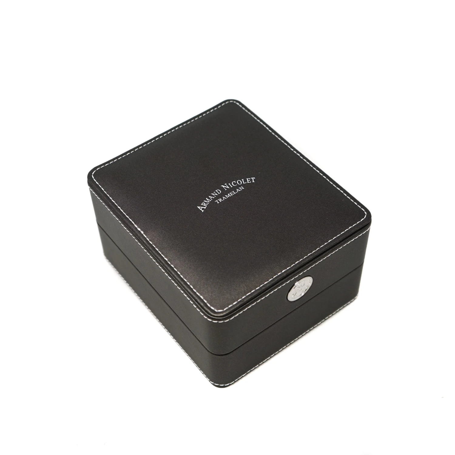 Armand Nicolet JS9-41 GMT Black 41MM Stainless Steel 21 Armand Nicolet JS9-41 GMT Black 41MM Stainless Steel - Image 19