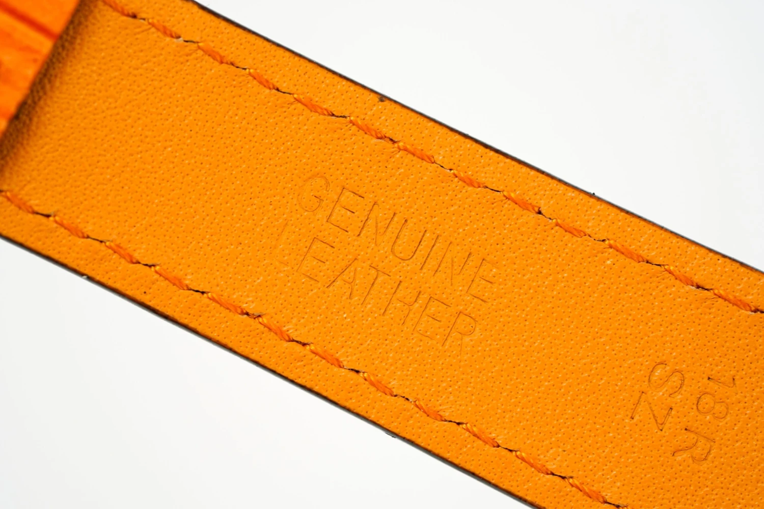 Gucci Watch Grip 35mm Gold PVD Orange Alligator YGA15026 15 Gucci Watch Grip 35mm Gold PVD Orange Alligator YGA15026 - Image 13