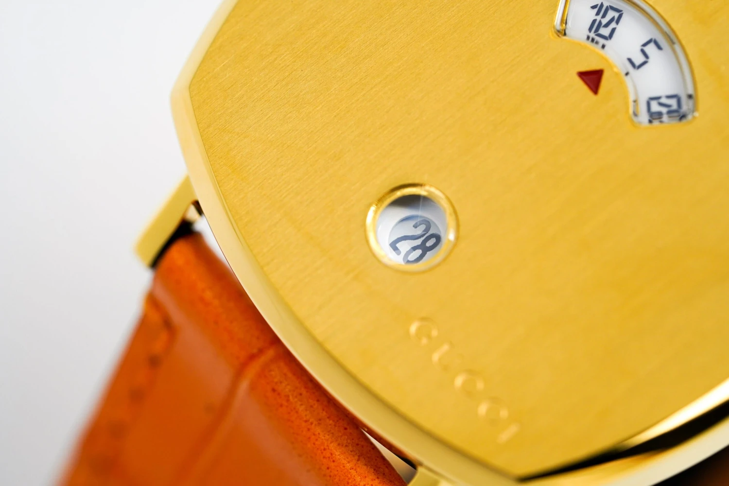 Gucci Watch Grip 35mm Gold PVD Orange Alligator YGA15026 10 Gucci Watch Grip 35mm Gold PVD Orange Alligator YGA15026 - Image 8