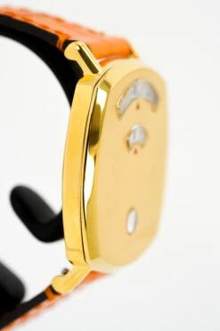 Gucci Watch Grip 35mm Gold PVD Orange Alligator YGA15026 26 Gucci Watch Grip 35mm Gold PVD Orange Alligator YGA15026 -Clock More Than Watches YGA15026 GUCCI 8