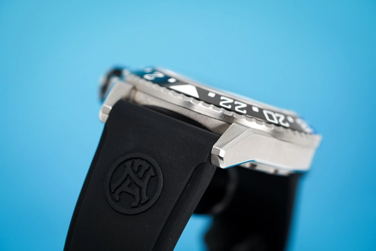 Armand Nicolet JS9-41 GMT Black 41MM Stainless Steel 18 Armand Nicolet JS9-41 GMT Black 41MM Stainless Steel - Image 16