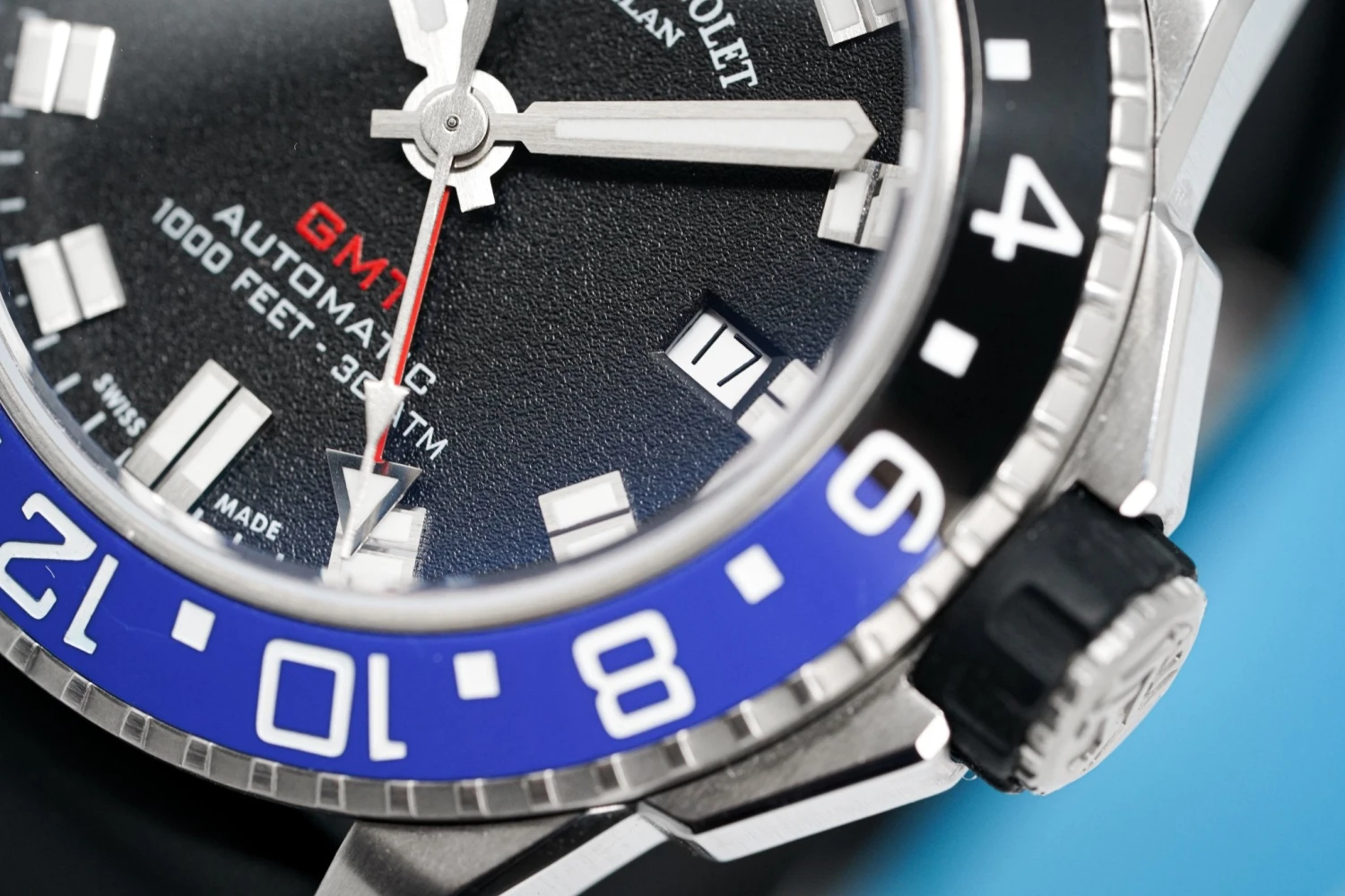 Armand Nicolet JS9-41 GMT Black 41MM Stainless Steel 15 Armand Nicolet JS9-41 GMT Black 41MM Stainless Steel - Image 13