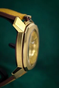 Gaga Milano Watch Frame_One Gold 7058.01 -Clock More Than Watches gaga milano frame one gold 230262