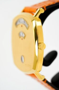 Gucci Watch Grip 35mm Gold PVD Orange Alligator YGA15026 20 Gucci Watch Grip 35mm Gold PVD Orange Alligator YGA15026 -Clock More Than Watches gucci watch grip 35mm gold pvd orange alligator yga15026 179608