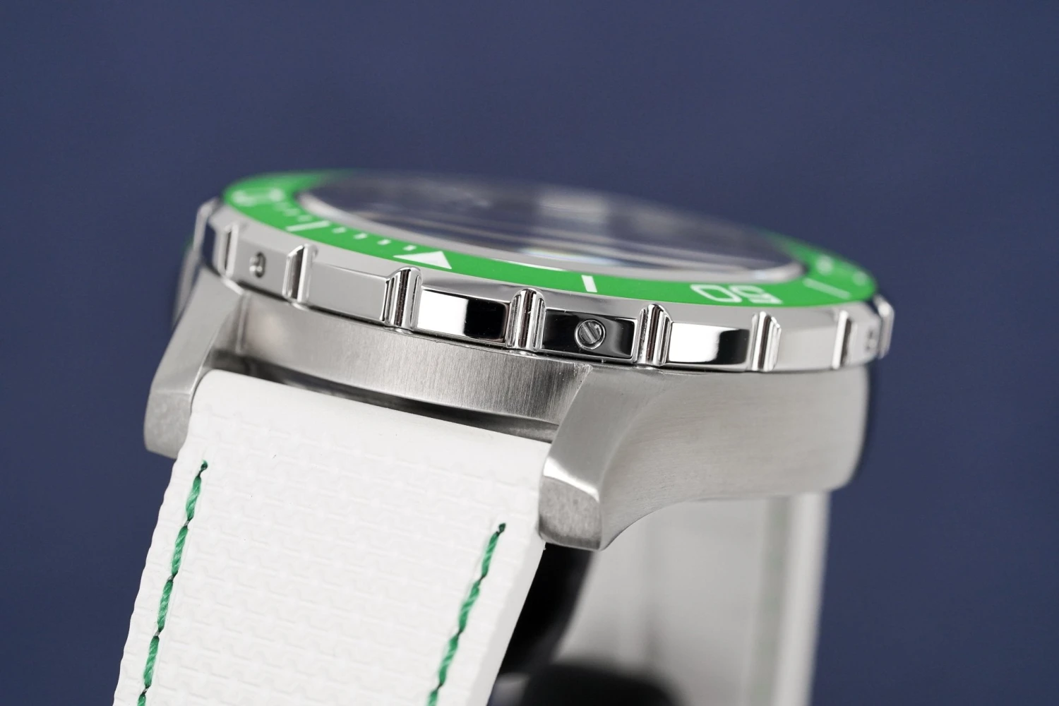 M2Z Men's Watch Diver 200 Green 200-001 17 M2Z Men's Watch Diver 200 Green 200-001 - Image 15