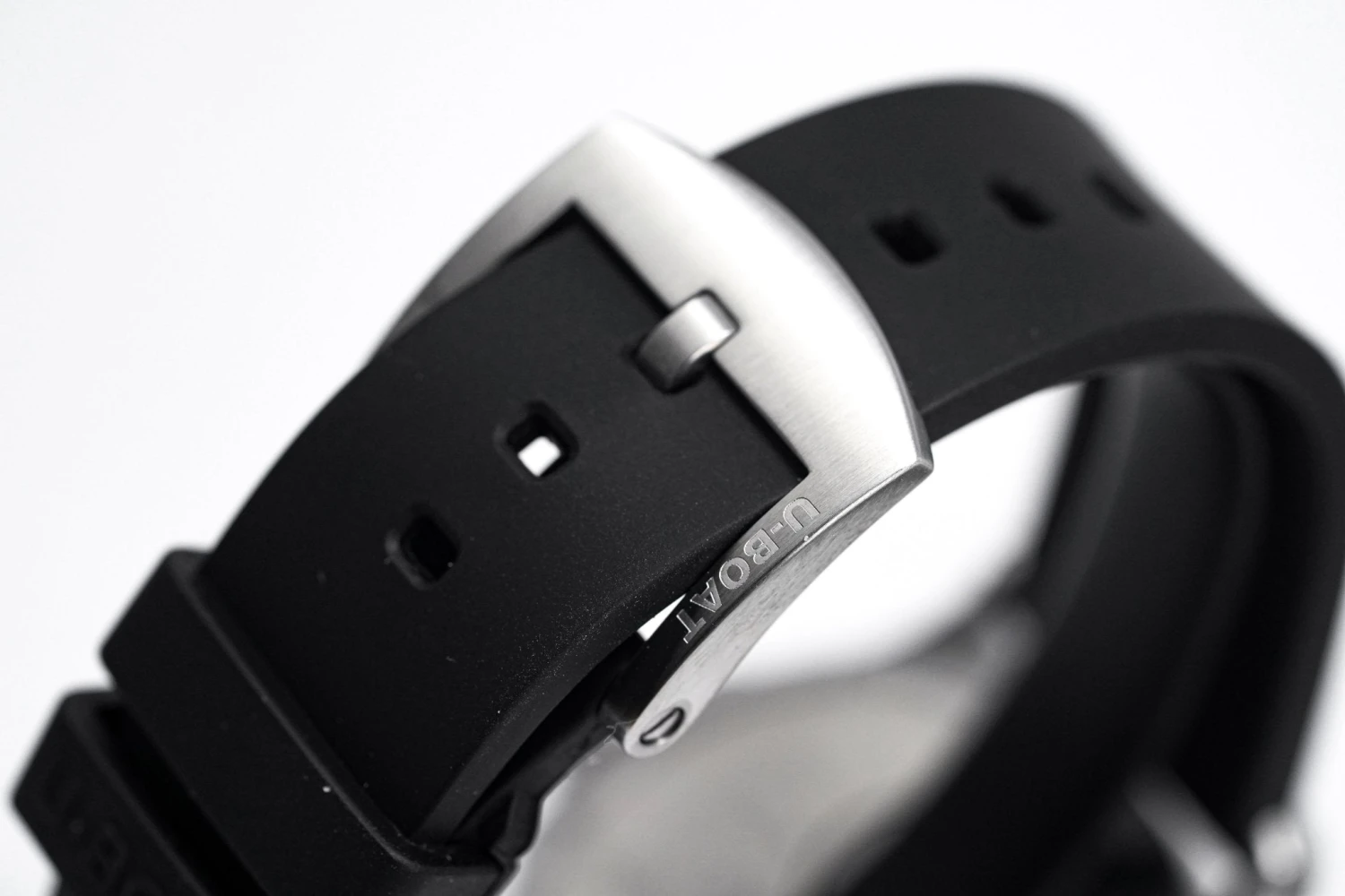 U-Boat Watch Darkmoon 44 Red Sapphire Steel 8465/B 19 U-Boat Watch Darkmoon 44 Red Sapphire Steel 8465/B - Image 17