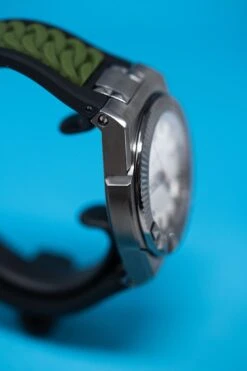 Versace Men's Watch Chain Reaction White Black VEDY00419 31 Versace Men's Watch Chain Reaction White Black VEDY00419 -Clock More Than Watches versace chain reaction date white 710517