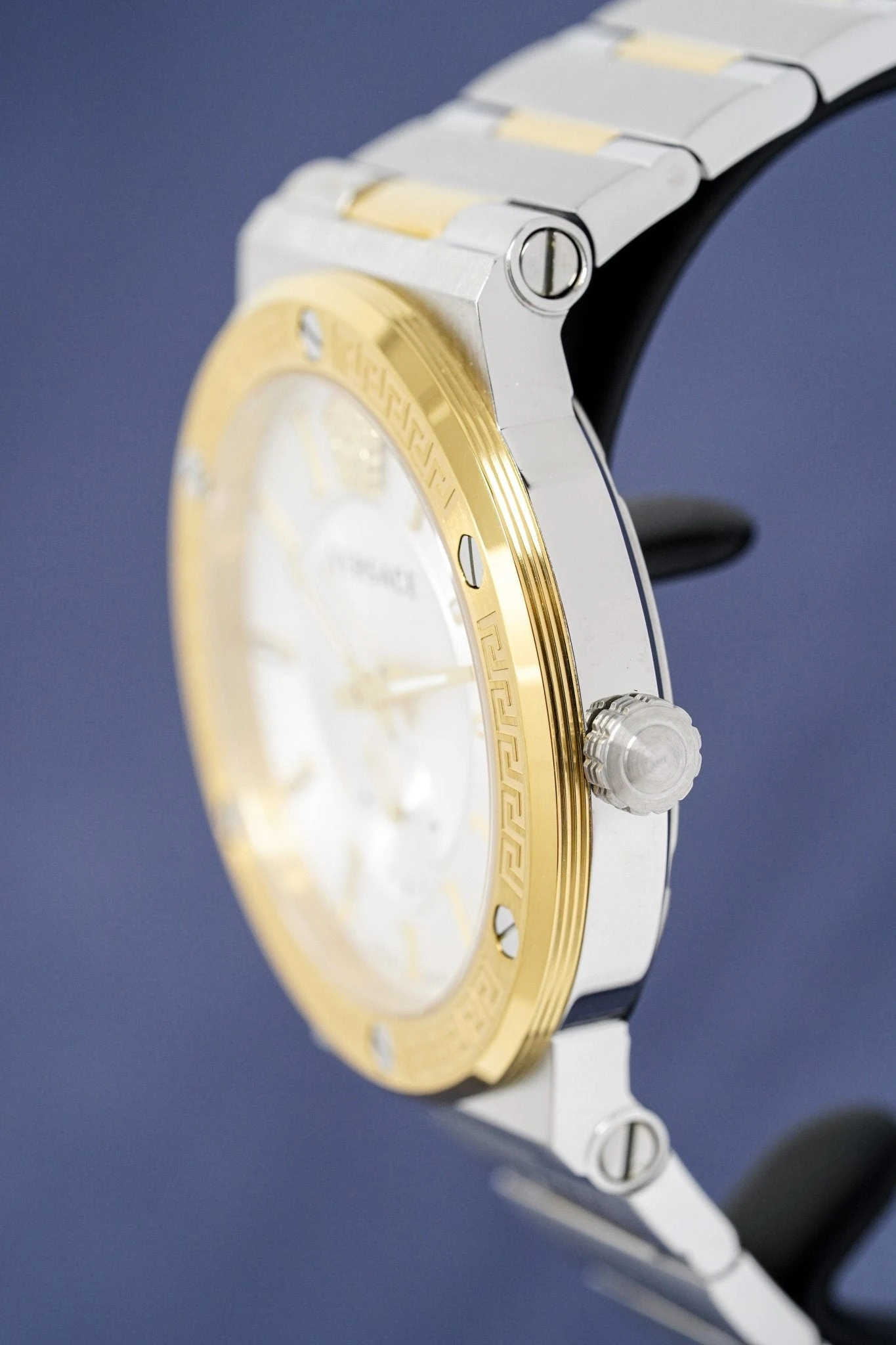 Versace Men's Watch Greca Logo Small Seconds Two-Tone VEVI00320 6 Versace Men's Watch Greca Logo Small Seconds Two-Tone VEVI00320 - Image 4