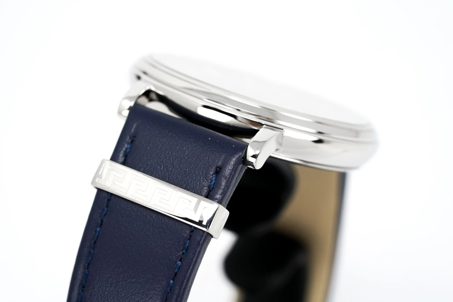 Versace Ladies Watch V-Circle 38mm Blue VE8101619 15 Versace Ladies Watch V-Circle 38mm Blue VE8101619 - Image 13