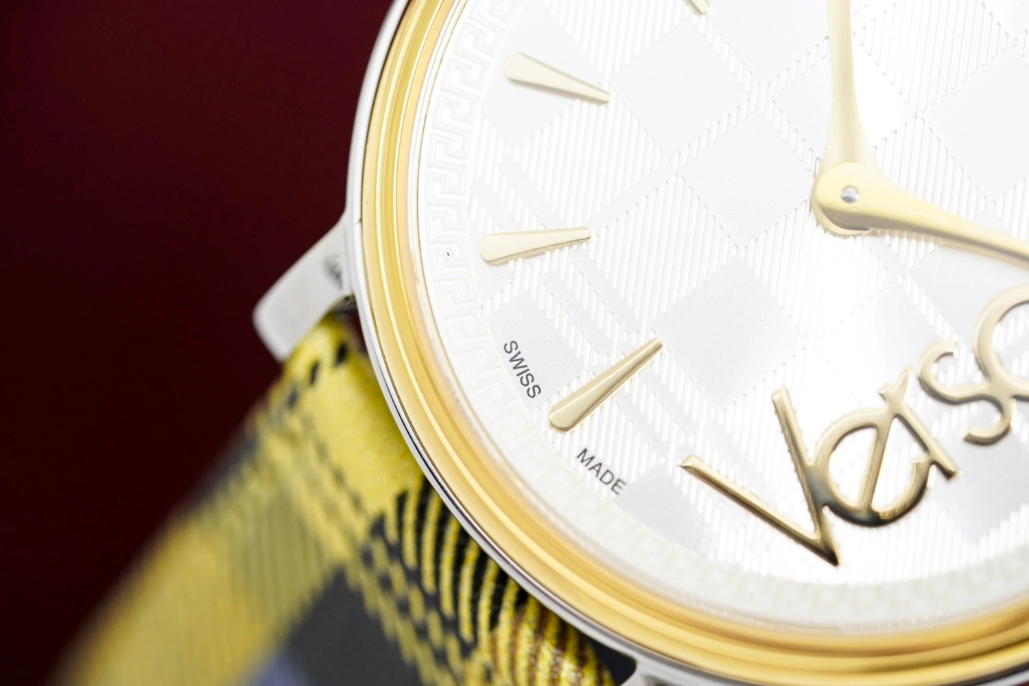 Versace Ladies Watch V-Circle The Clans Edition Yellow Plaid Two-Tone VE8100118 12 Versace Ladies Watch V-Circle The Clans Edition Yellow Plaid Two-Tone VE8100118 - Image 10