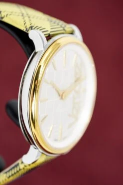 Versace Ladies Watch V-Circle The Clans Edition Yellow Plaid Two-Tone VE8100118 29 Versace Ladies Watch V-Circle The Clans Edition Yellow Plaid Two-Tone VE8100118 -Clock More Than Watches versace watch v circle the clans e yellow two tone ve8100118 551332